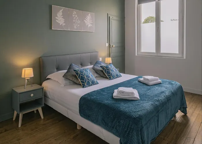 Refait A Neuf Avec Cachet De L'ancien *